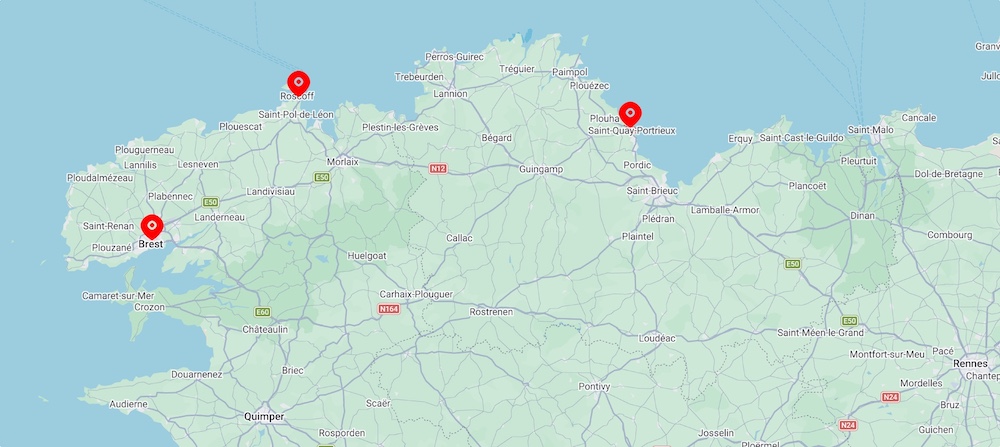 Carte montrant les ports de Roscoff, Brest, Saint-Quay-Portrieux